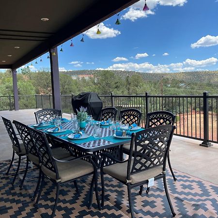 סדונה Close To Fresh Creek! Sleeps 12 ~ Amazing Views W/Serene Open Space ~ Hot Tub + Game Room ~ Trails Outside מראה חיצוני תמונה